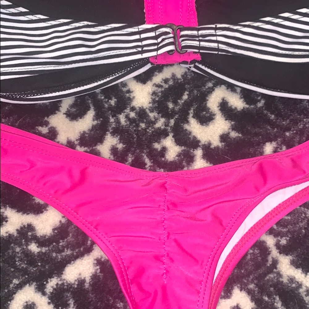 Bikini set - Picture 3 of 4